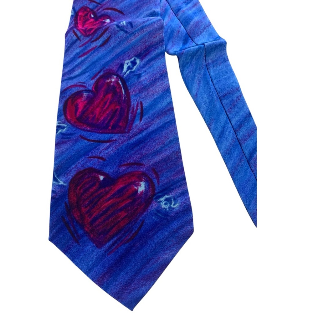 Manhattan the Beatles and I love her Blue Tie Red Heart Design 90s